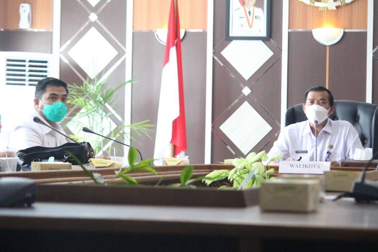 Ekspos dengan Walikota, Bapenda Pekanbaru Pastikan Ratusan Tiang Reklame Ilegal Ditertibkan