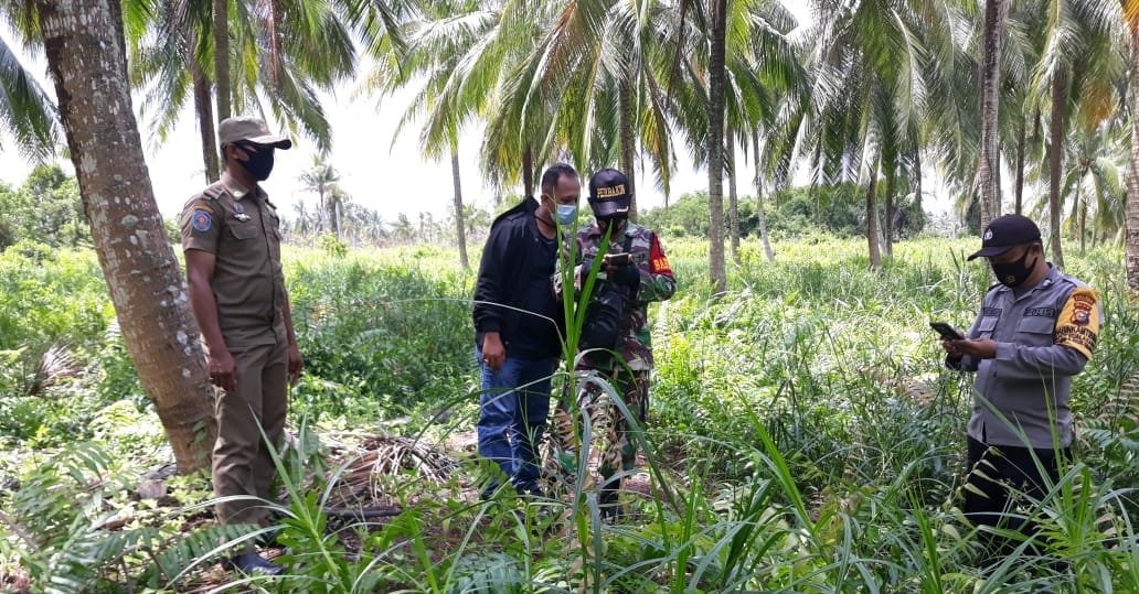 Polsek Kuala Kampar Cek Titik Hotspot yang Termonitor Aplikasi Lancang Kuning