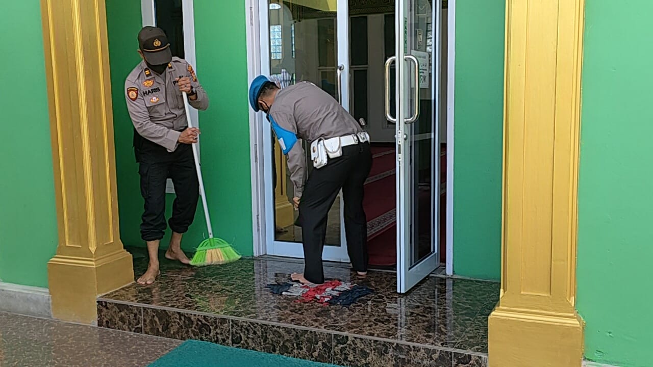 Hari Bhayangkara ke-75, Polsek Pangkalan Kuras Gelar Bakti Sosial