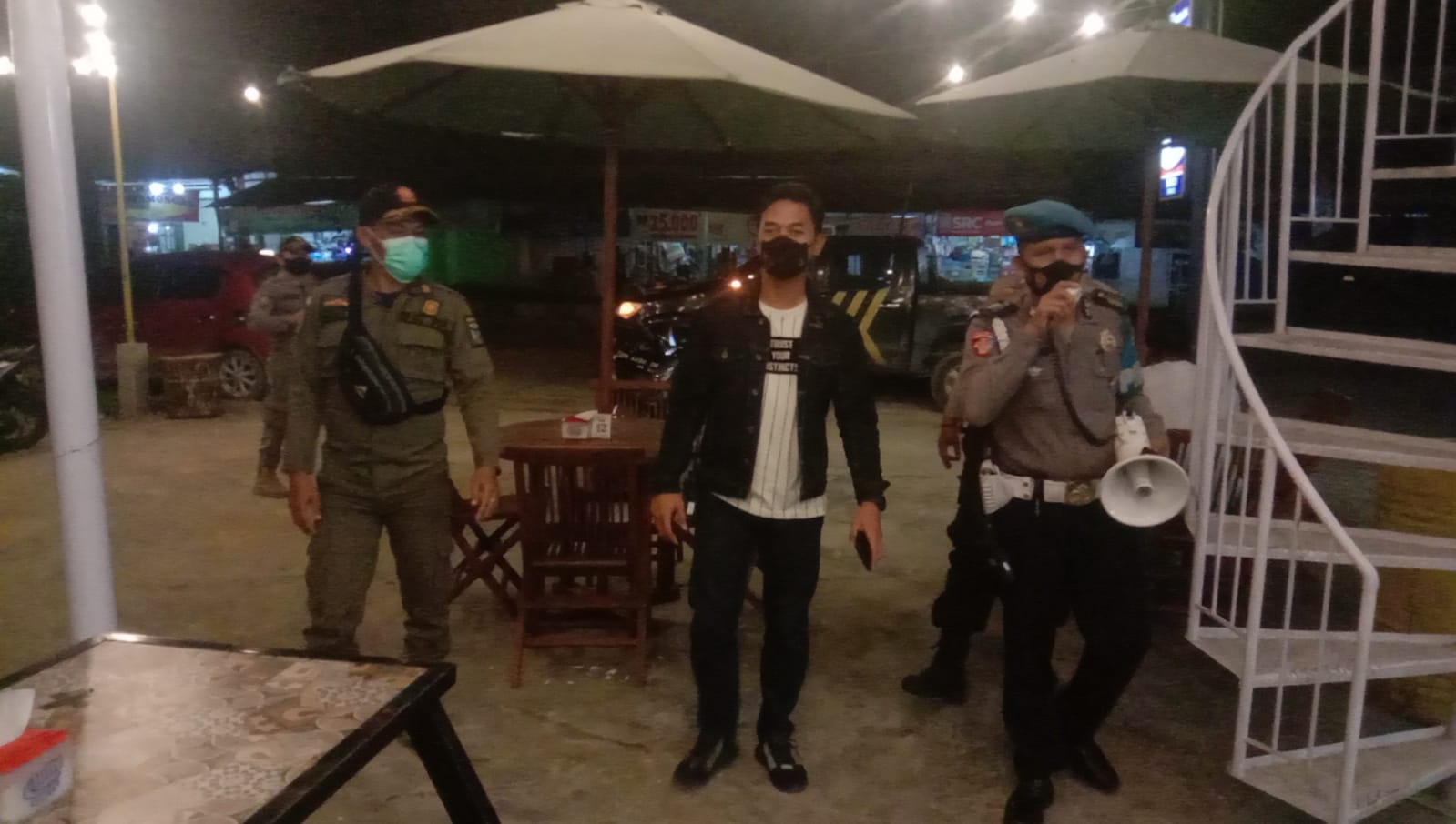 Polsek Pangkalan Kuras Gelar Operasi Yustisi Saat Malam, Sasar Kerumunan Warga