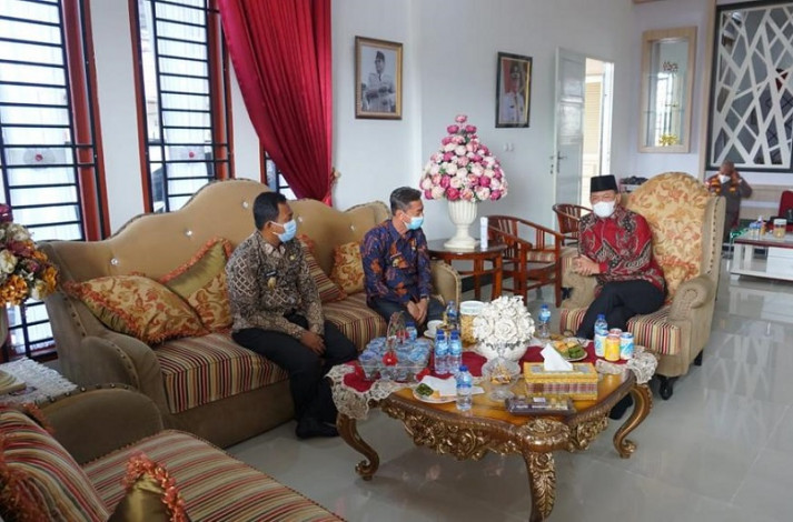 Usai Dilantik, Bupati Afrizal Sintong dan Wakil Bupati H Sulaiman Kunjungi Suyatno