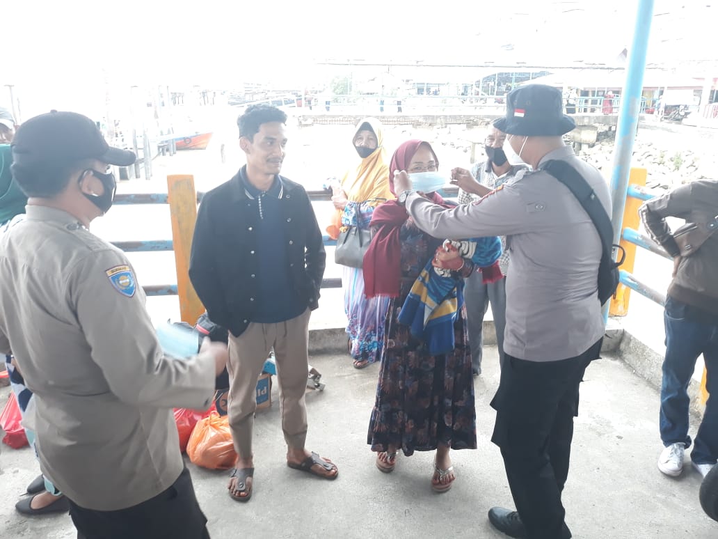 Perketat Penanganan Covid-19, Polsek Kuala Kampar Giat di Pos PPKM
