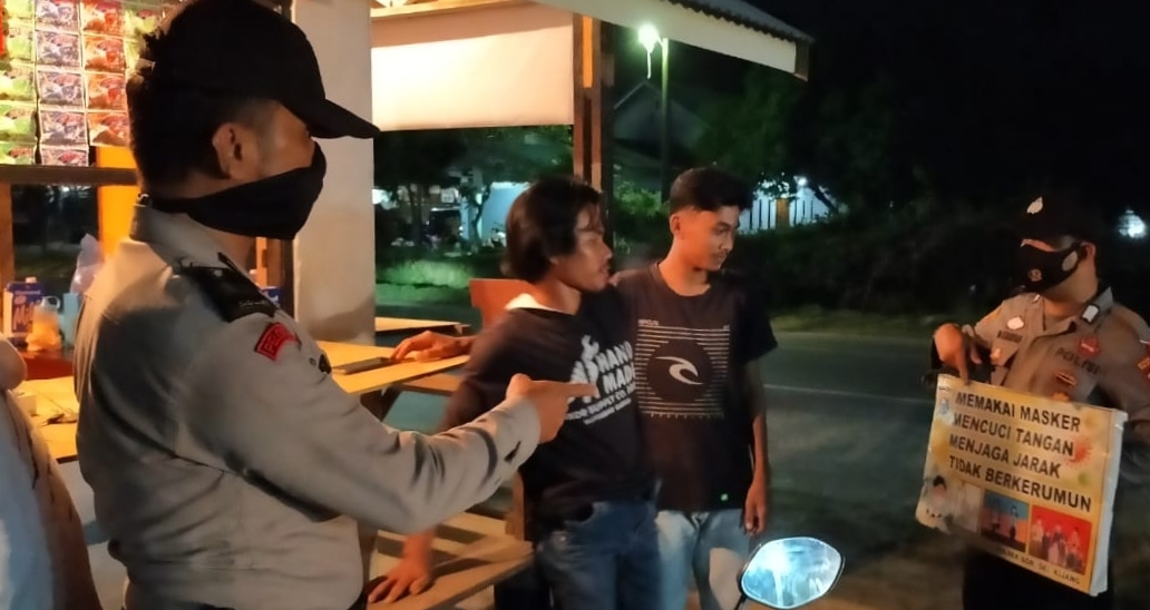 Giat Malam, Polsek Bandar Sei Kijang Cek Prokes di Wilayah Binaan