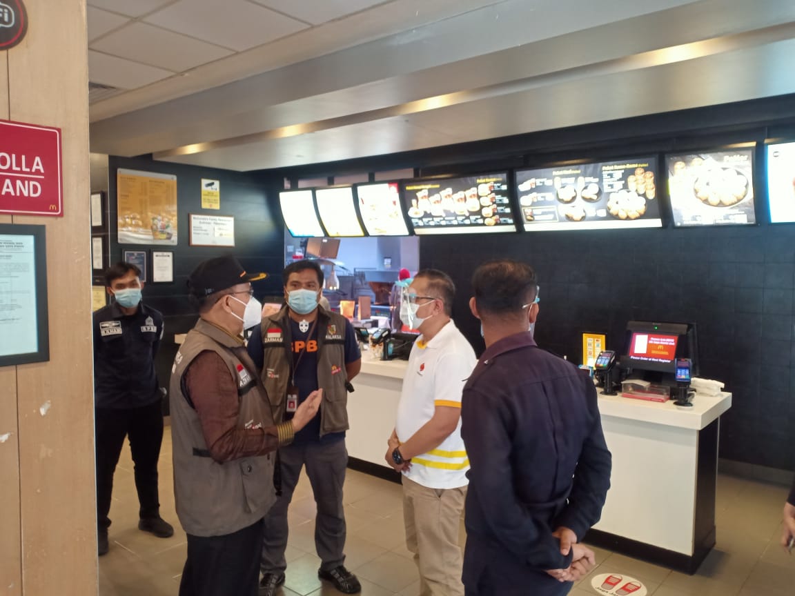 McDonald's di Jalan Sudirman Ditutup Satgas Covid-19 Pekanbaru