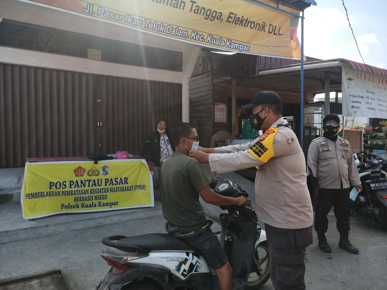 Penanganan Covid-19, Polsek Kuala Kampar Lakukan Giat Pos PPKM Berbasis Mikro