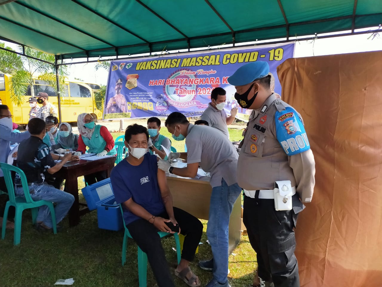 Hari Bhayangkara ke-75 , Polsek Pangkalan Lesung Laksanakan Vaksinasi Massal