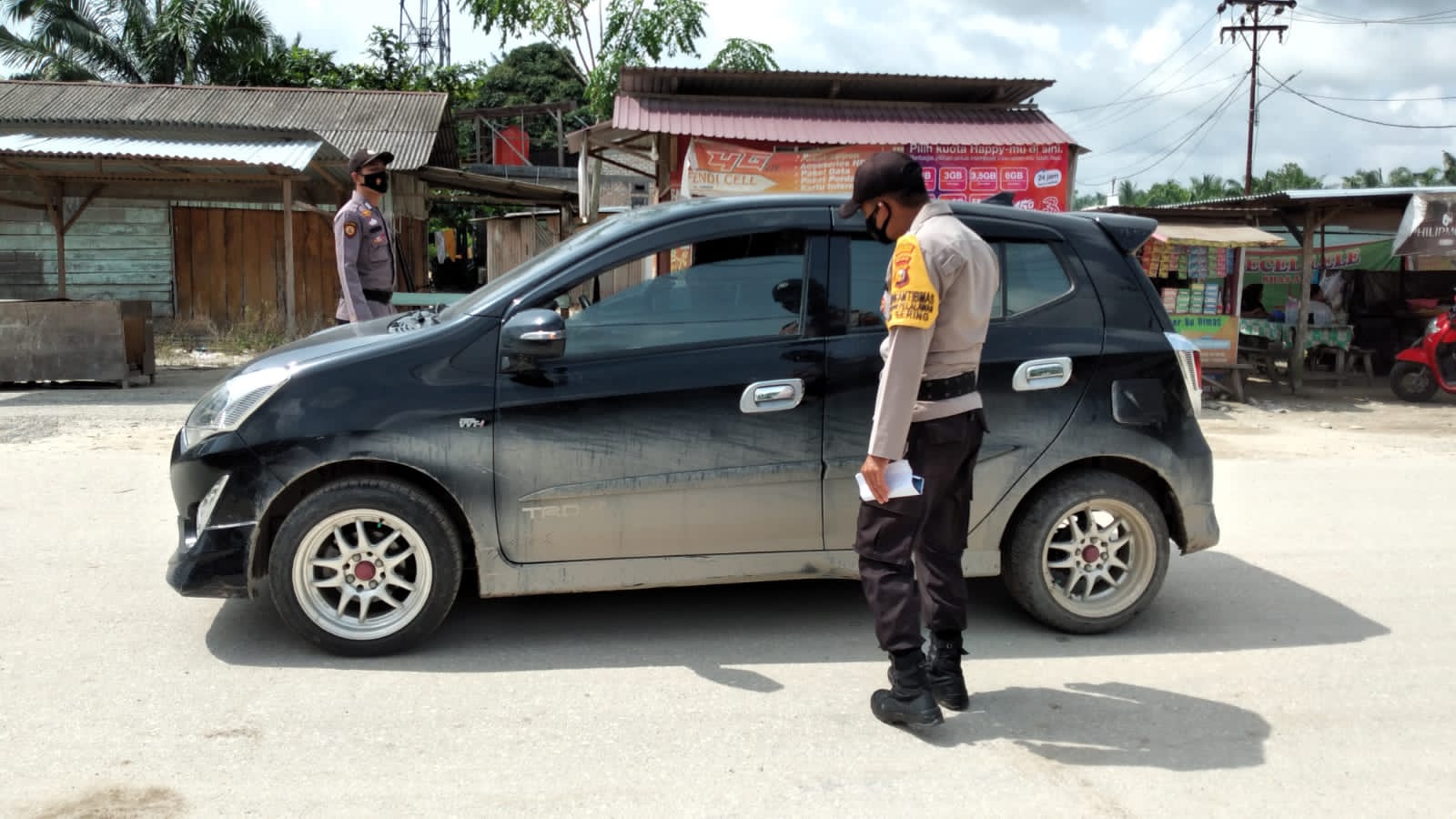 Penerapan Prokes di Desa Lalang Kabung Terus Dipantau oleh Polsubsektor Pelalawan