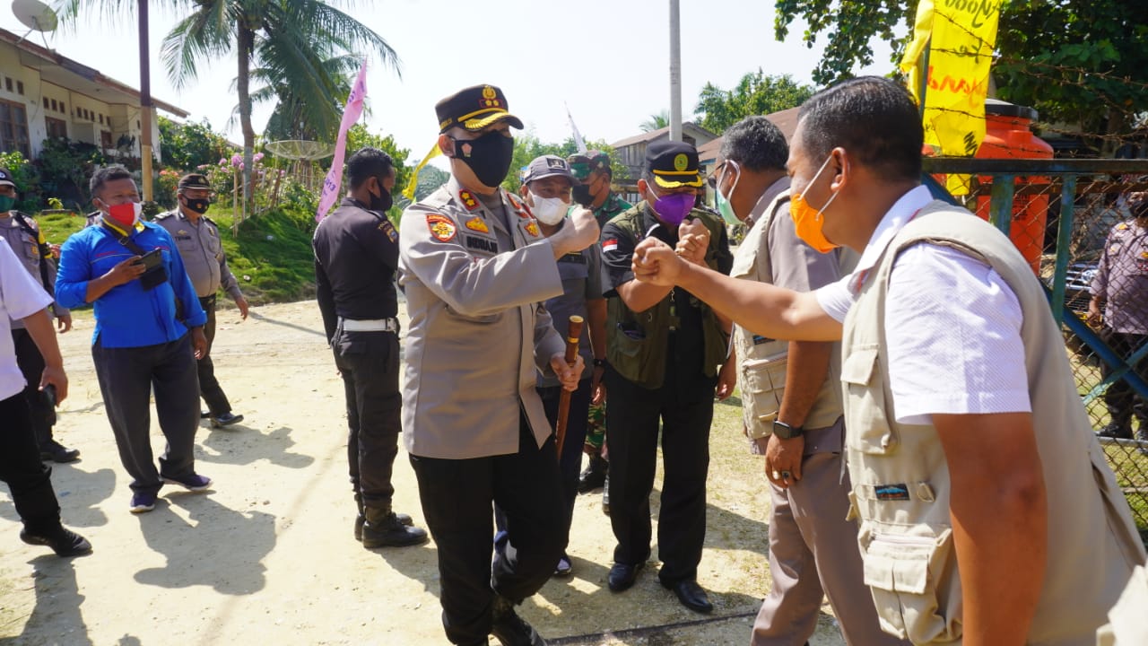 Kapolres Pelalawan Kunjungi Giat Vaksinasi Gotong Royong yang di Taja Perusahaan