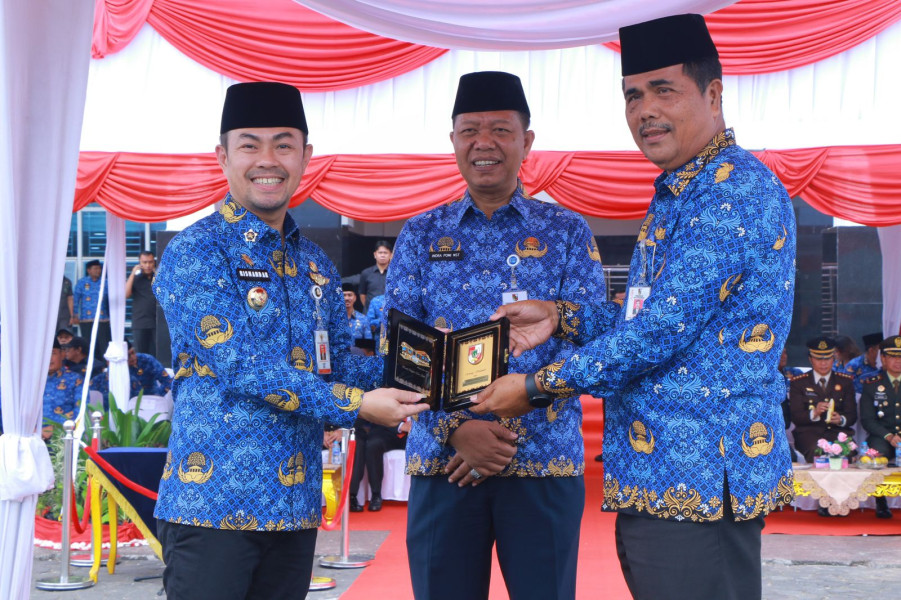 Burhan Gurning Segera Pensiun, Pj Wako Pekanbaru Apresiasi Dedikasi Tinggi