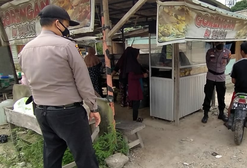 Pantau Disiplin Prokes Warga, Polsubsektor Pelalawan Gelar Operasi Yustisi