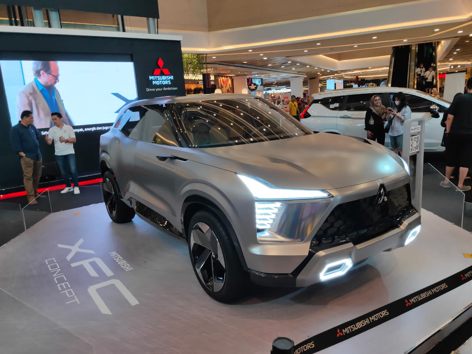 Setelah Jakarta, Masyarakat Pekanbaru Berkesempatan Melihat Langsung Mitsubishi XFC Concept
