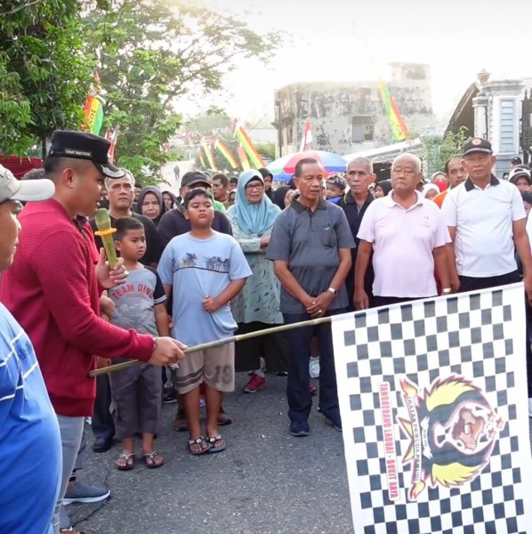 Tengku Ardi Buka Pesta Rakyat di Lingkungan Kecamatan Bukitraya