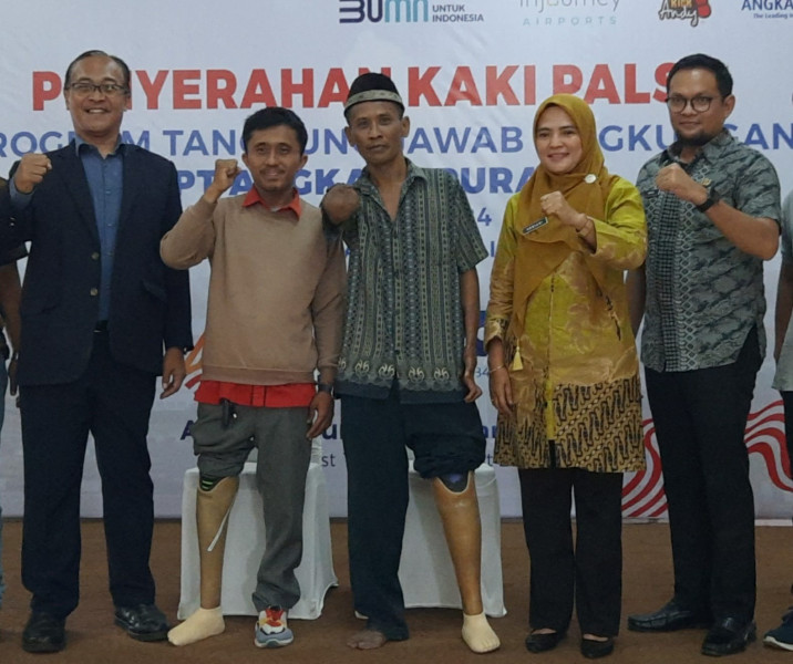 Kolaborasi Sukses, 12 Penyandang Disabilitas di Pekanbaru Terima Kaki Palsu