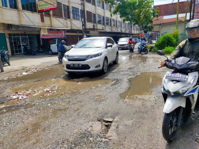 Hampir 500 Kilometer Jalan Rusak di Pekanbaru Akan Diperbaiki Bertahap