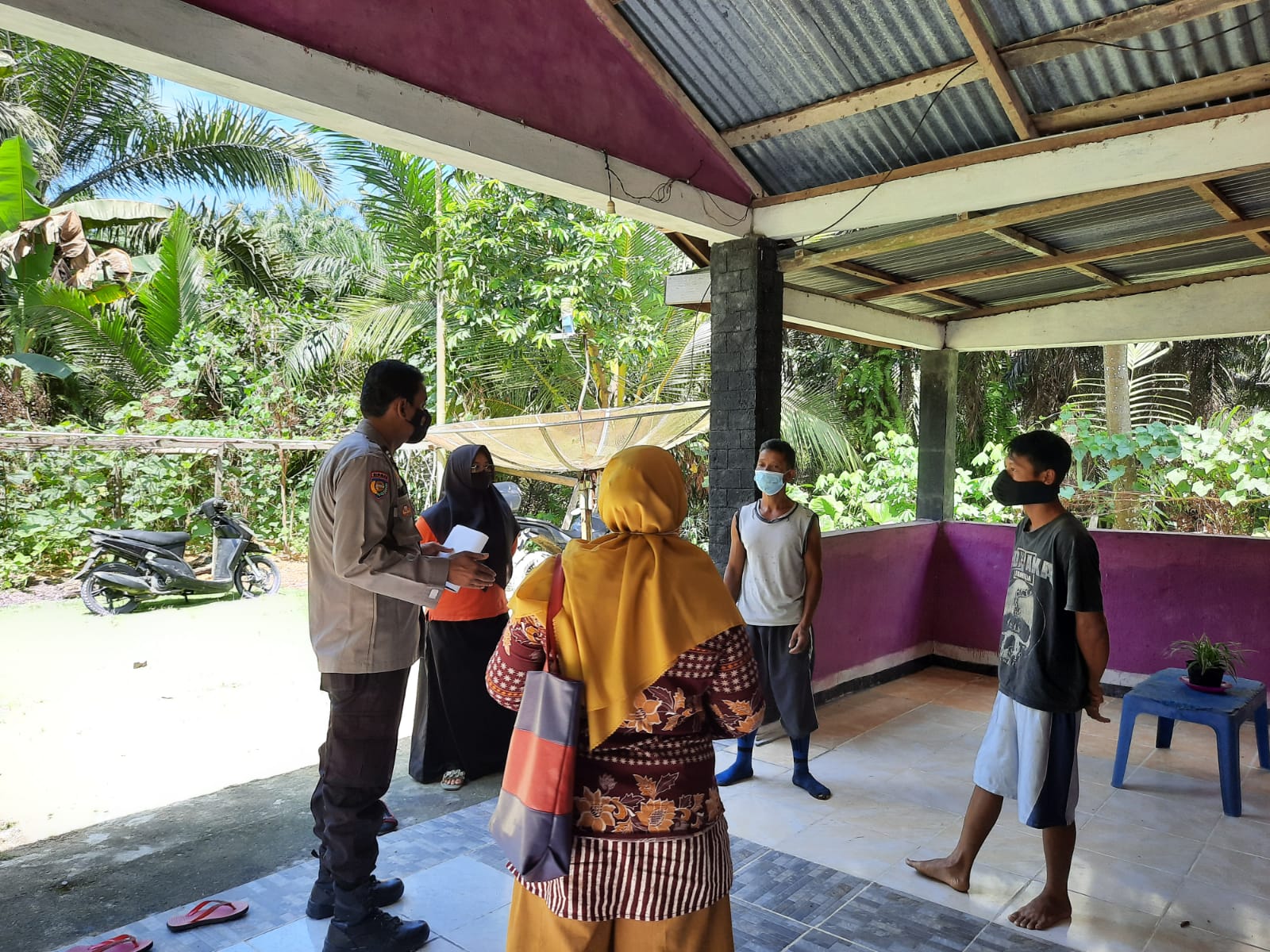 Warga Terkonfirmasi Positif Covid-19, Polsek Ukui Lakukan 3T
