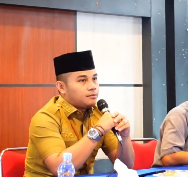 Tengku Ardi Pimpin Rapat pembentukan Forum Pemuda Remaja Masjid Kecamatan Bukitraya