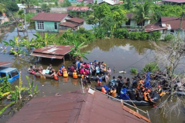 Pemko Pekanbaru Terus Tangani Dampak Banjir di Rumbai, Bantuan Masih Disalurkan