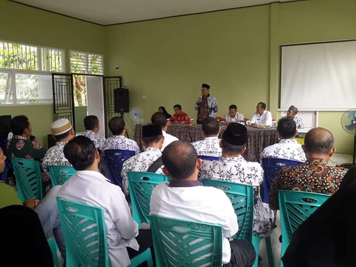 Putra Terbaik Pelalawan Terpilih Jadi Ketua PGRI Riau, Puluhan Guru Pelalawan Gelar Syukuran