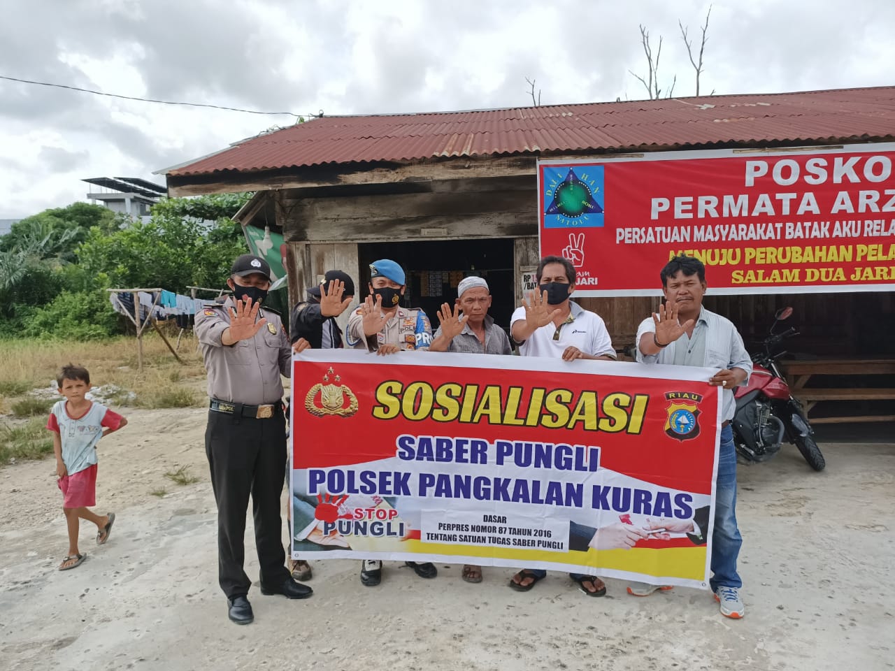 Polsek Pangkalan Kuras Kembali Sosialisasikan Saber Pungli kepada Anggota SPSI