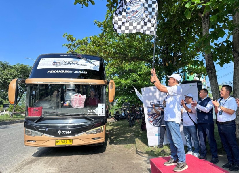 Pegadaian Pekanbaru Berangkatkan 200 Pemudik ke Medan dan Padang