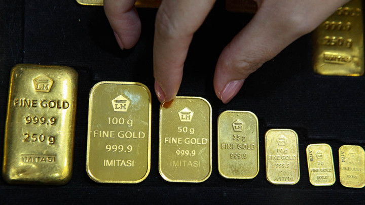 Harga Emas Antam Hari Ini Merosot Parah