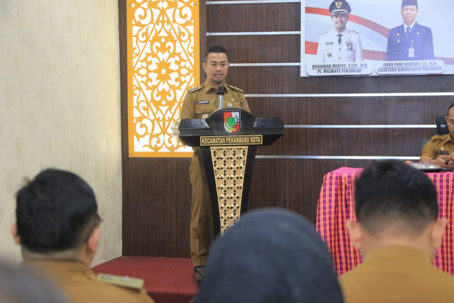 Pj Walikota Gelar Kunker di Kantor Camat Pekanbaru Kota, Bahas Pilkada hingga Permasalahan Banjir