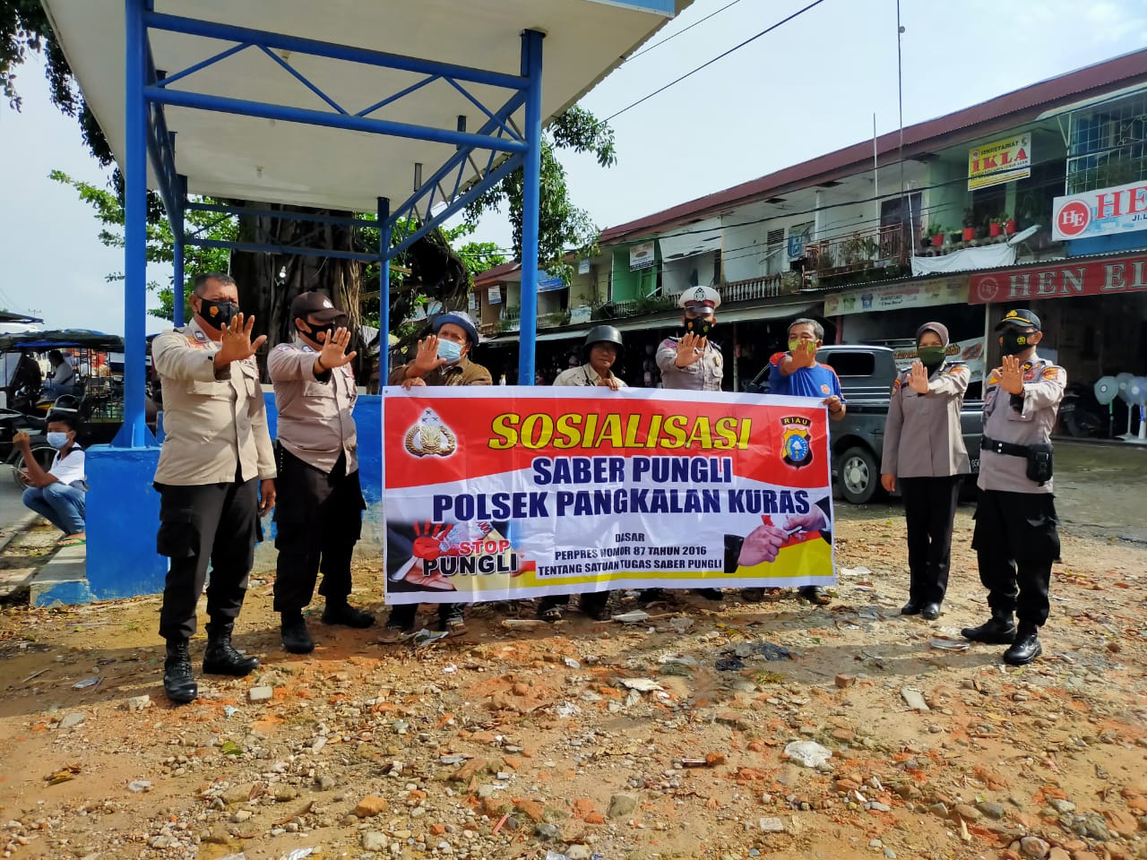 Antisipasi Pungli, Polsek Pangkalan Kuras Gelar Sosialisasi kepada Buruh
