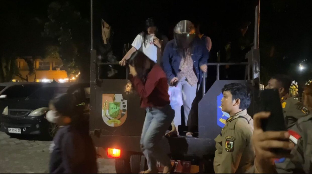 Razia Pekat Jelang Tahun Baru, Satpol PP Pekanbaru Amankan 35 Pasangan Ilegal