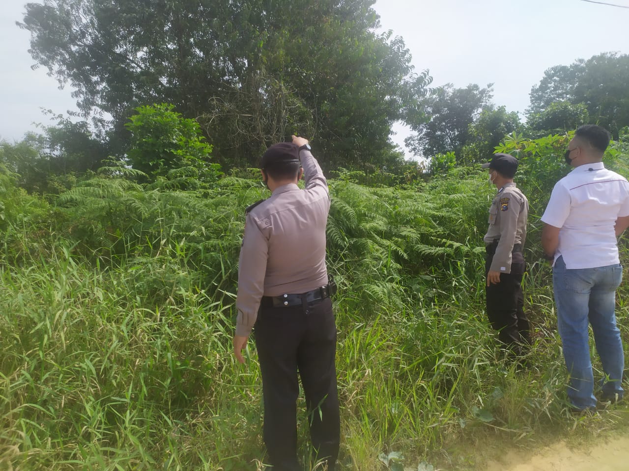 Rutin Patroli, Polsek Pangkalan Kerinci Antisipasi Karhutla di Wilkum