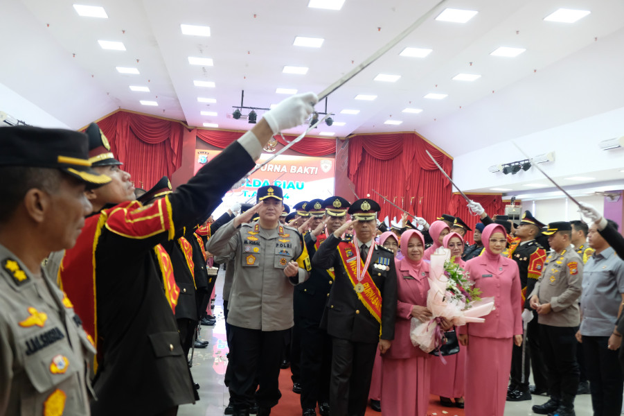 47 Personel Polda Riau Resmi Purna Tugas, Irjen Iqbal: Penghargaan Tertinggi bagi Anggota Polri