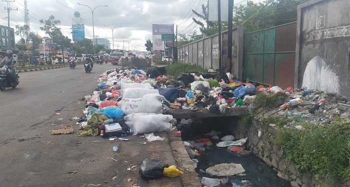 Banyak Tumpukan Sampah, Anggota DPRD Pekanbaru Ini Sebut DLHK Lalai