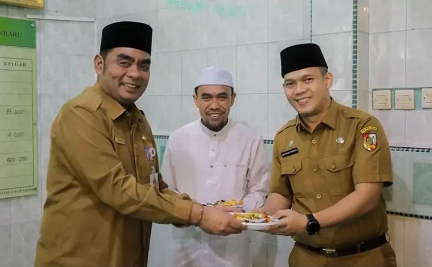 Memasuki Ramadan dan Memperingati HUT ke-5 MPP, DPMPTSP Pekanbaru Gelar Acara Syukuran