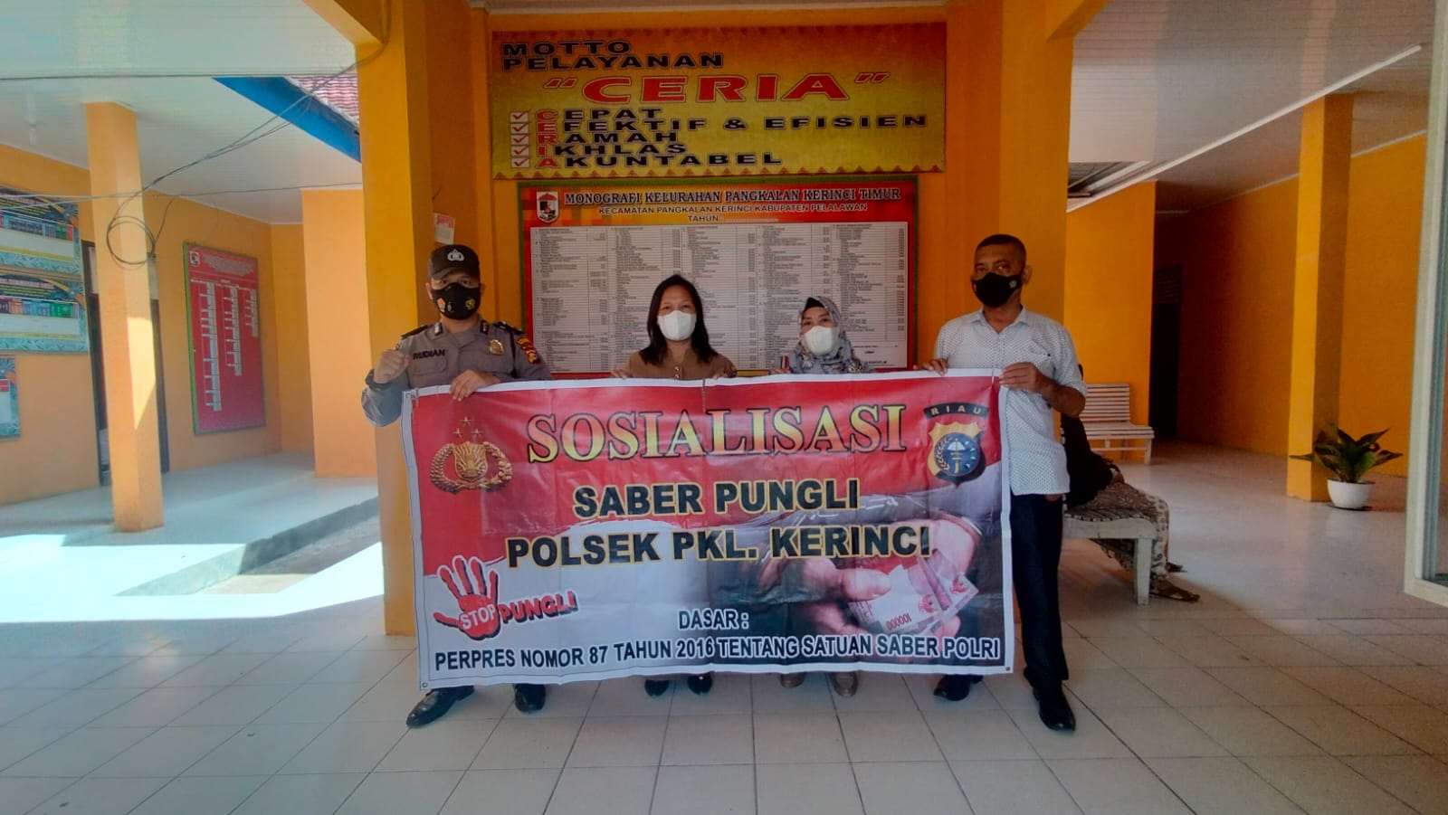 Polisi Sosialisasikan Terkait Saber Pungli Terhadap Pegawai Kantor Lurah Pangkalan Kerinci