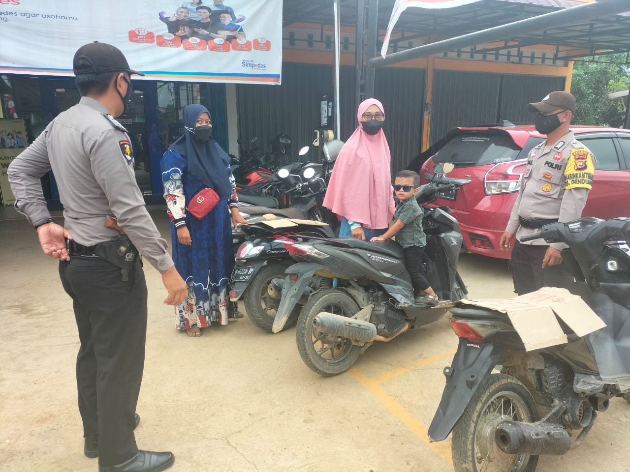 Polsek Pangkalan Lesung Berikan Himbauan Prokes Terhadap Masyarakat