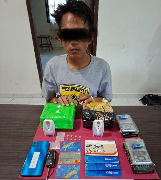 Polda Riau Gagalkan Peredaran 2 Kg Sabu di Inhil Yang Dikendalikan Dari Malaysia