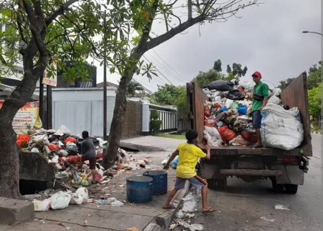 Pemko Pekanbaru Tetap Andalkan Swasta Untuk Kelola Sampah di 2025: Lelang Segera Digelar