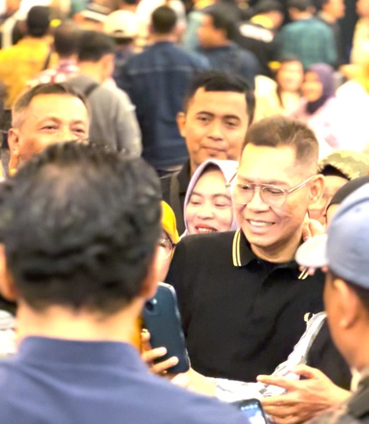 Warga Surabaya dan Sidoarjo Kompak Angkat Kisah Haru Silaturahmi Adies Kadir di Media Sosial