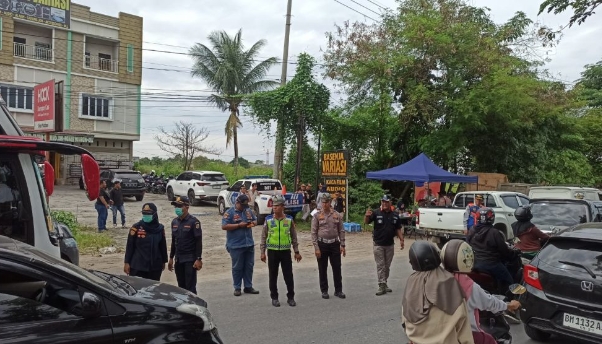 Terkena Razia Gabungan, 3 Kendaraan Angkutan di Pekanbaru Dikandangkan