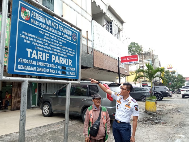 Tarif Parkir Tepi Jalan di Pekanbaru Turun, Dishub Gencarkan Patroli dan Sosialisasi