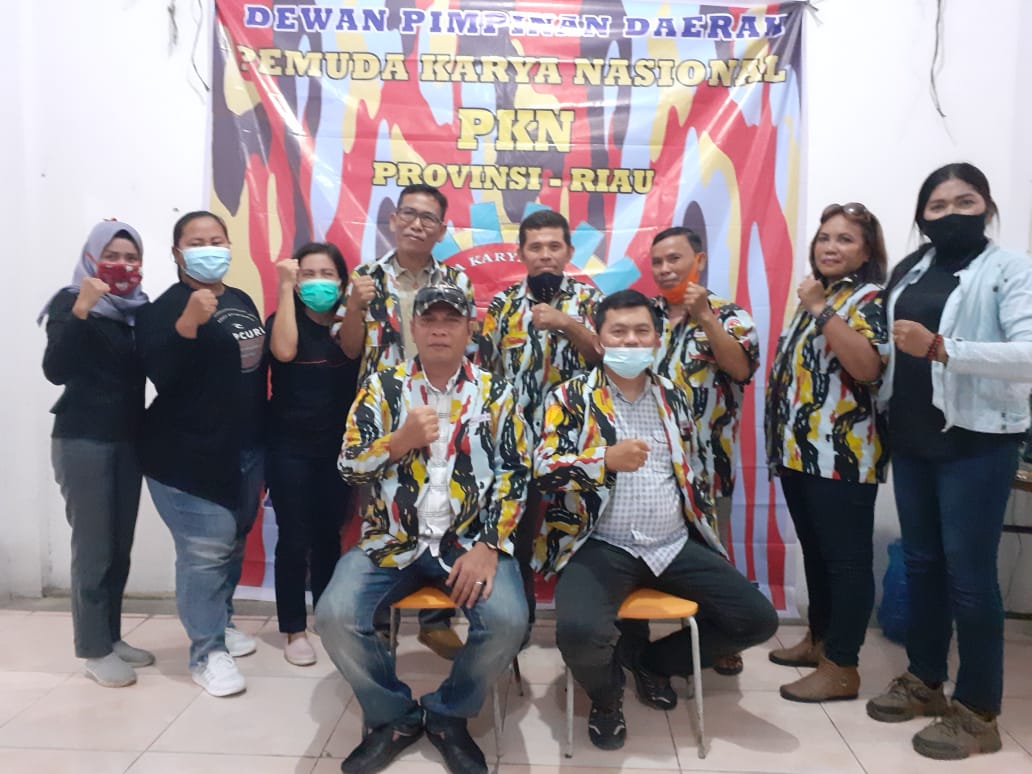 DPD PKN Provinsi Riau Serahkan SK kepada Jajaran Kepengurusan DPC PKN Kabupaten Siak