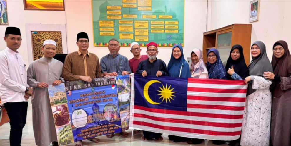 Peserta Kembara Iman ke-52 MIQAT Peduli Chemor, Malaysia Kunjungi Masjid Raya Annur