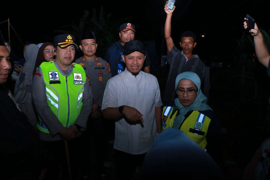 Wali Kota Pekanbaru Temukan Pencurian Kabel Listrik Saat Tinjau Banjir Rumbai