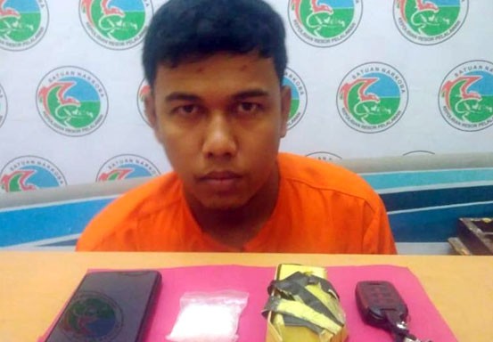 Jadi Kurir Sabu, Supir Ditangkap Satnarkoba Polres Pelalawan