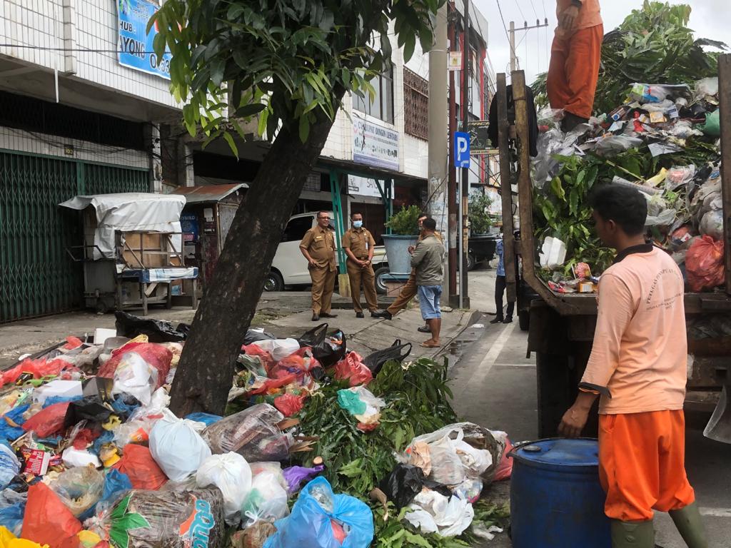 Turun Bersihkan Sampah, Ini Kata Sekda Pekanbaru