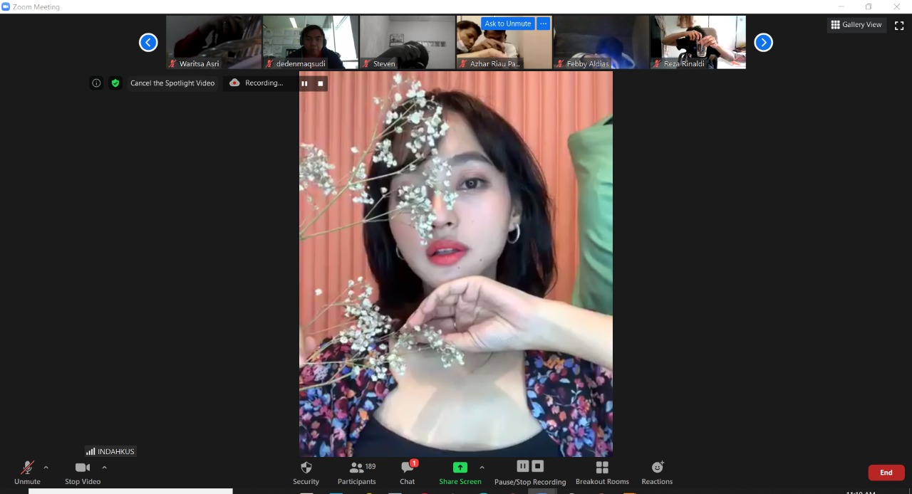 Ratusan Fotografer Antusias Jepret Indah Kusuma di Virtual Photoshoot