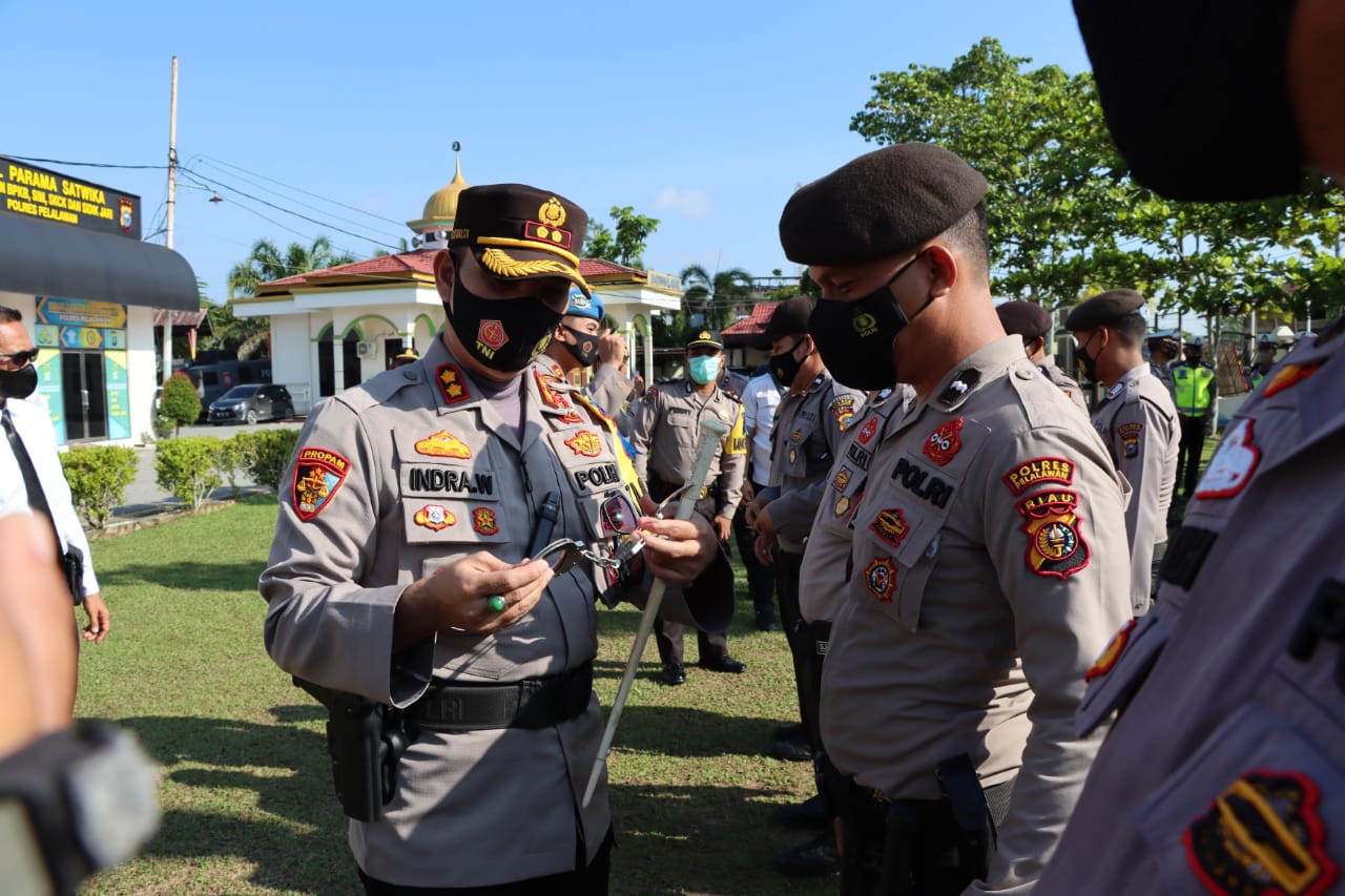 Polres Pelalawan Gelar Apel Pergeseran Pasukan Sukseskan Pilkades