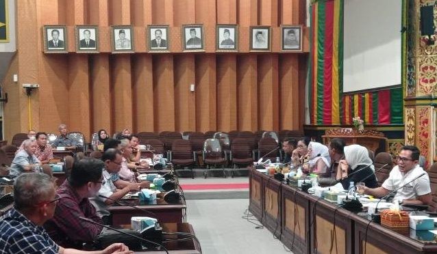 Komisi II DPRD Pekanbaru Rapat dengan Pertamina, Bahas Kelangkaan Elpiji