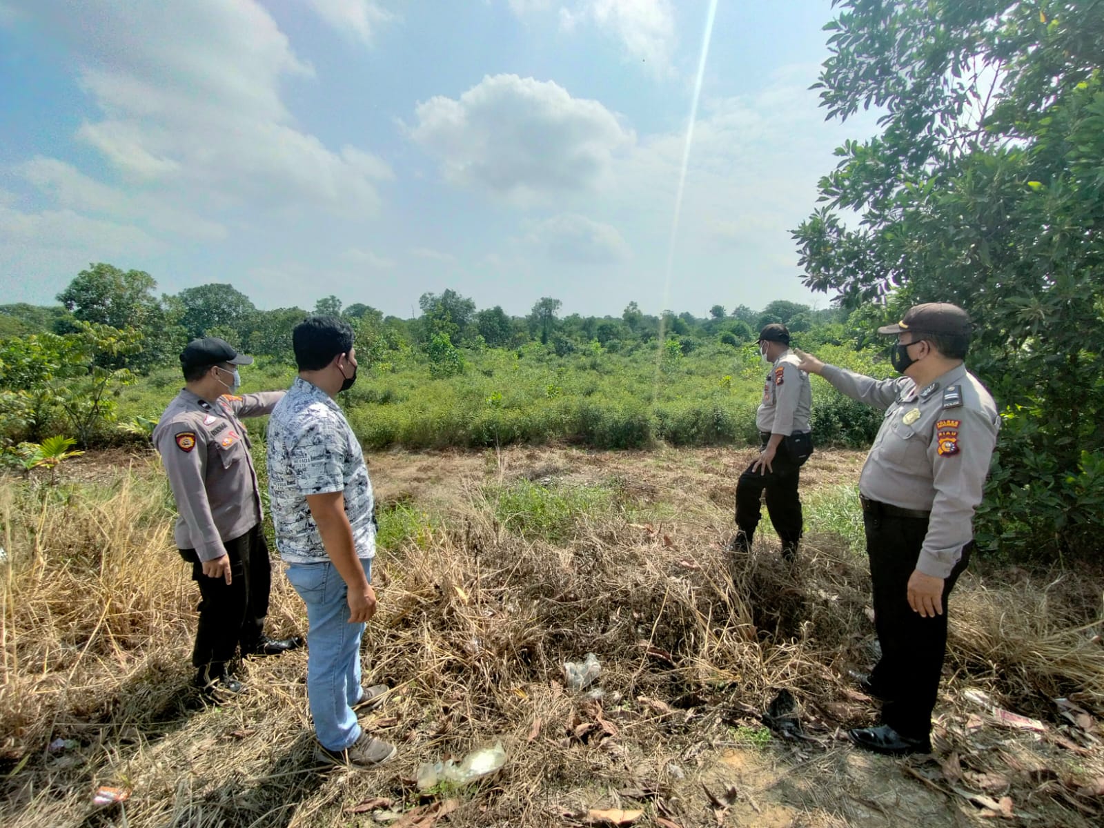 Polsek Pangkalan Kerinci Gencar Patroli Antisipasi Karhutla di Wilkum