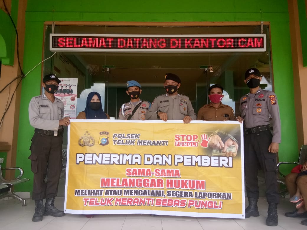 Polsek Teluk Meranti Sosialisasi Saber Pungli di Kantor Camat