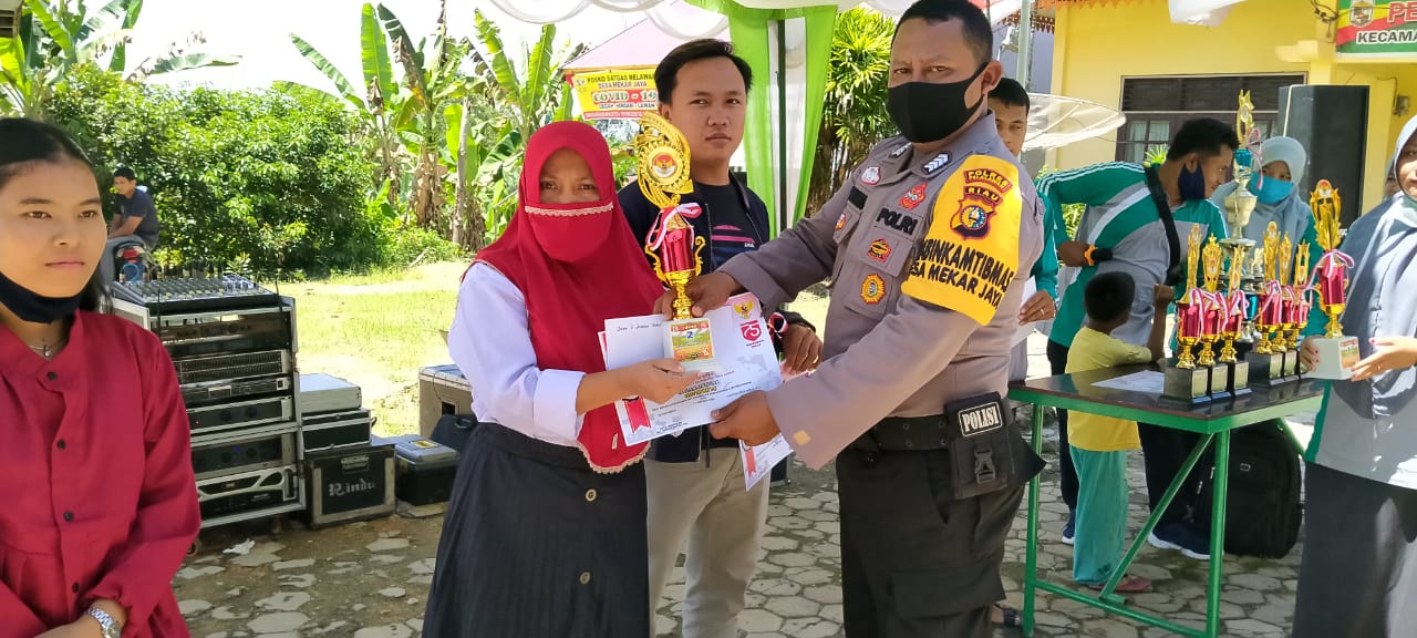 Polsek Pangkalan Kerinci Hadiri Lomba HUT RI